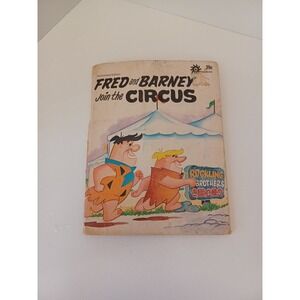 FRED and & BARNEY JOIN THE CIRCUS - the VINTAGE 1972 FLINSTONES BOOK -‎ RARE